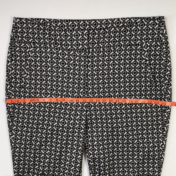 Lane Bryant Lena Patterned Ankle Pant Black White Wrinkle Resistant Knit Size 24 - Picture 8 of 14